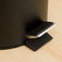 Matte Black 3L Pedal Round Flip-Top Trash Can Household Cleaning Bucket