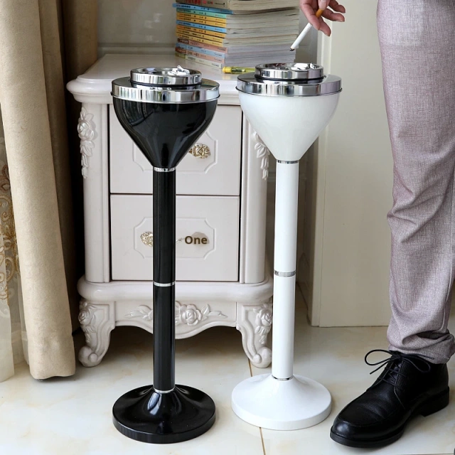 OEM Tall Standing Office Ashtray with Cover Large Creative Metal Bin Modern Bathroom Toilet Ashtray for Hotel Commercial Use