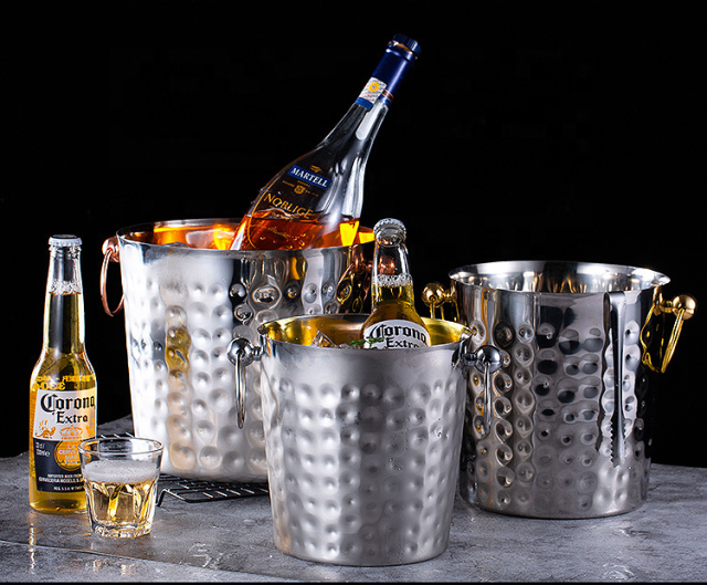 高端不锈钢冰桶酒吧套装 双层保温啤酒冰桶带盖带夹 5L大容量饮料冷藏桶 适用于家庭酒吧与户外派对