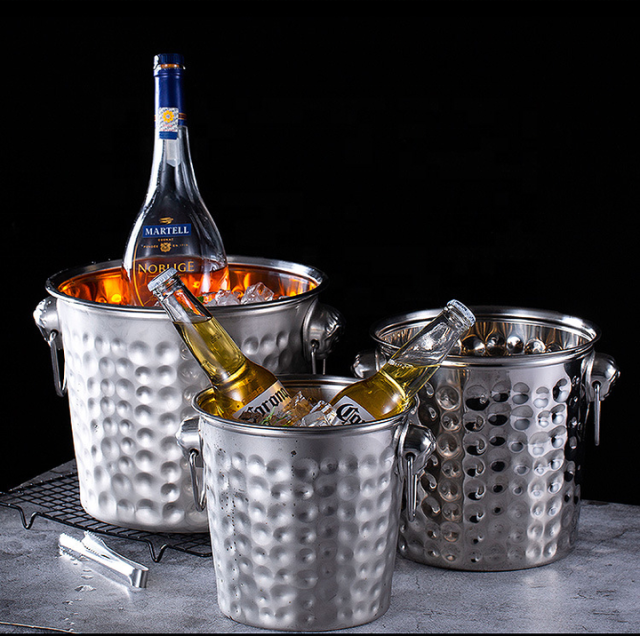 高端不锈钢冰桶酒吧套装 双层保温啤酒冰桶带盖带夹 5L大容量饮料冷藏桶 适用于家庭酒吧与户外派对