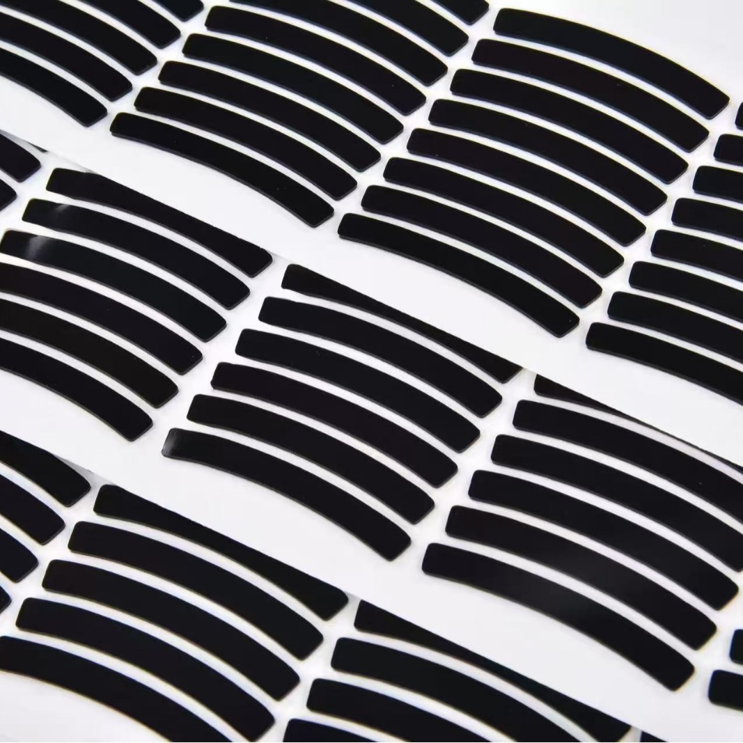 Precision silicone foam die cutting piece