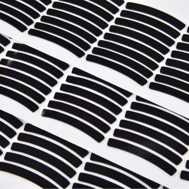 Precision silicone foam die cutting piece