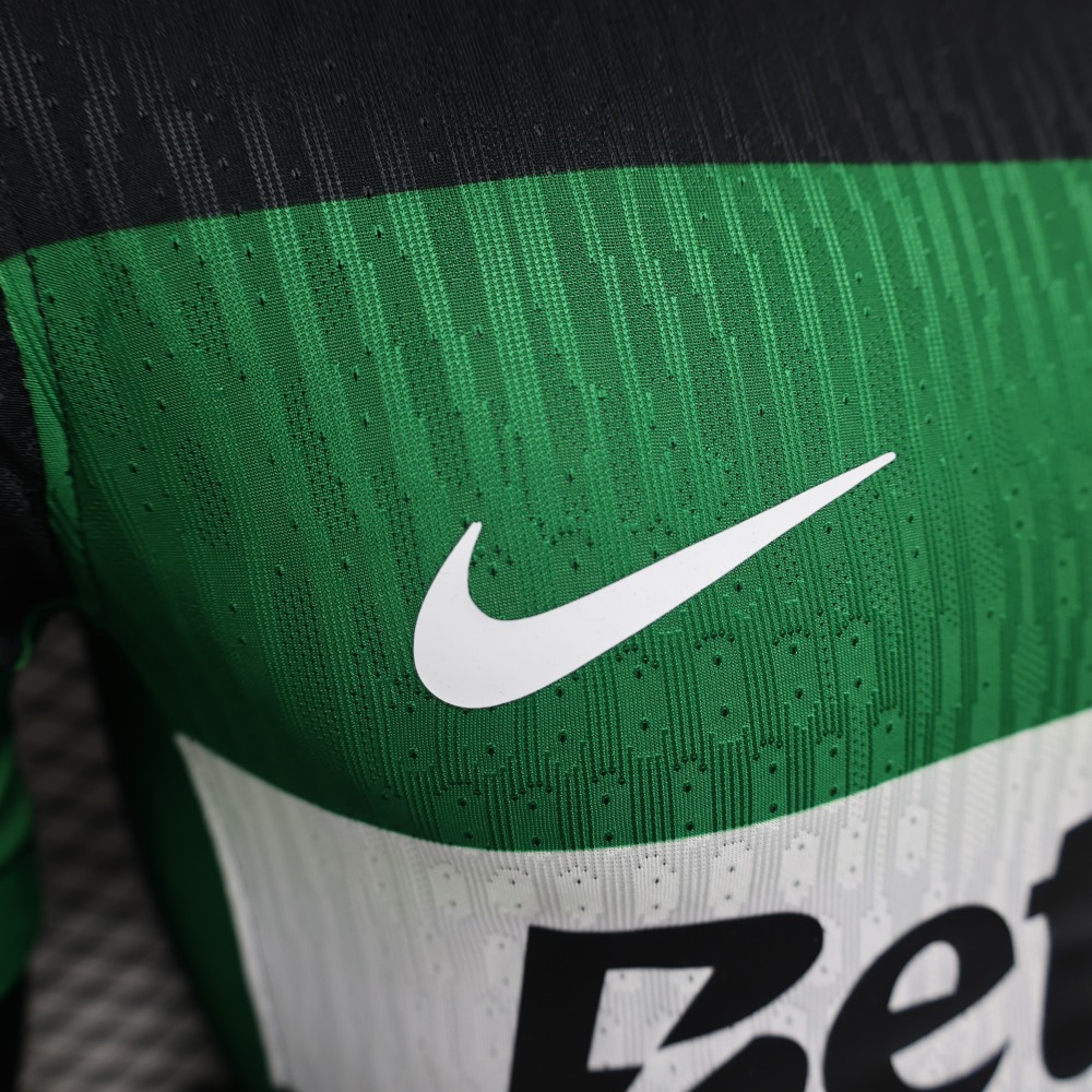 24-25 Sporting CP Home Soccer Jersey Player Version