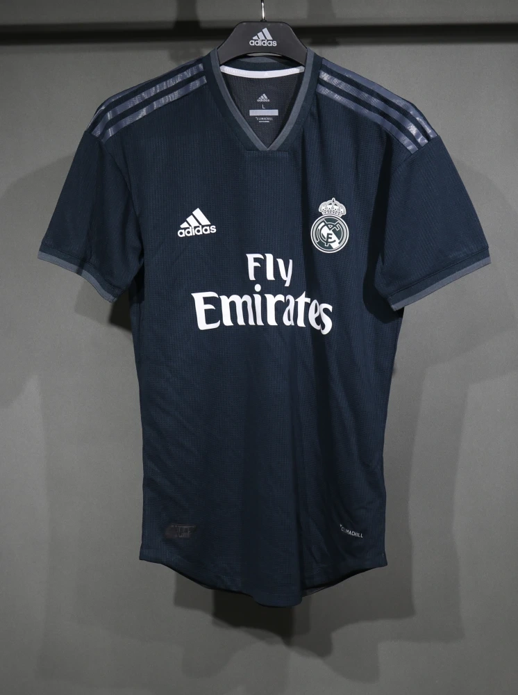 2018-19 Real Madrid Away Retro Jersey Player Edition