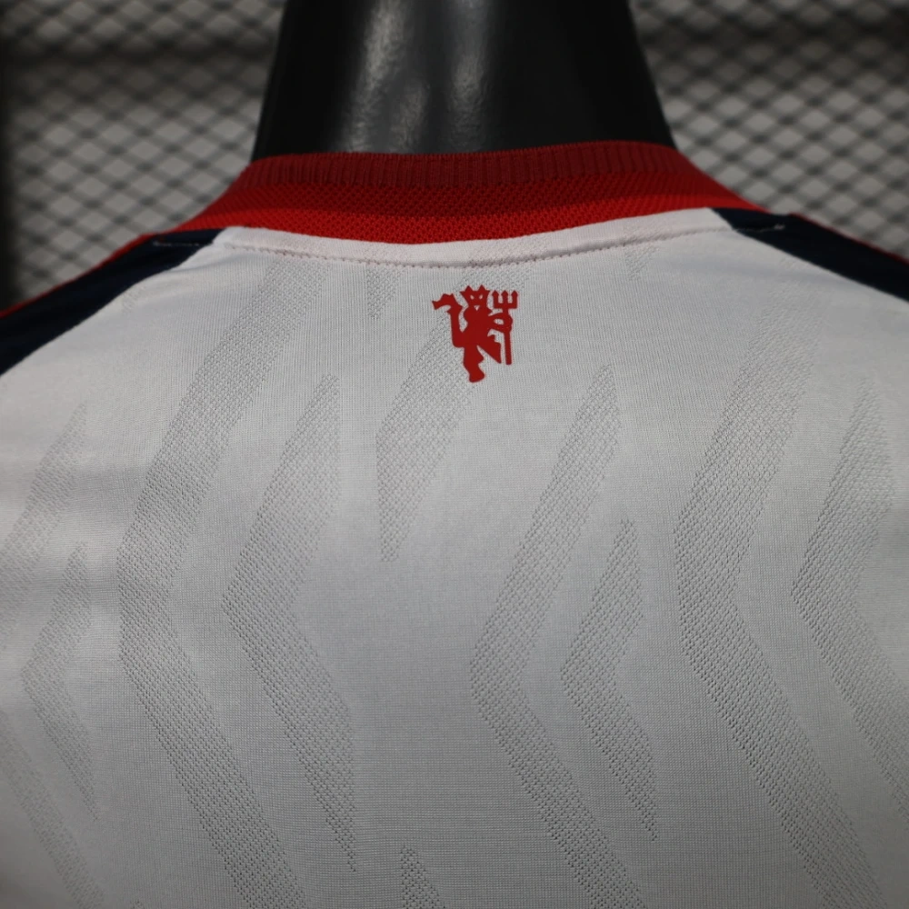 26-27 Manchester United Retro Style Soccer Jersey