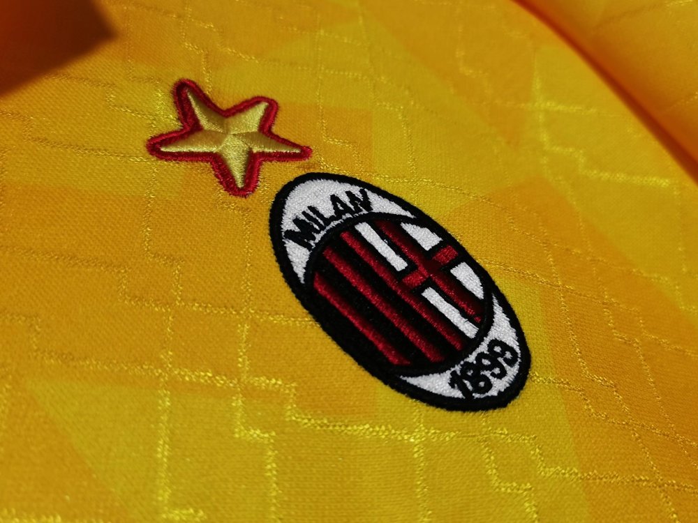 1995/96 AC Milan Second Away Retro Jersey