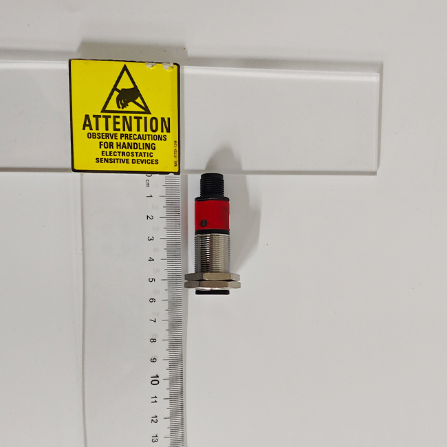 Leuze Throughbeam photoelectric sensor receiver LE328/4P-M12