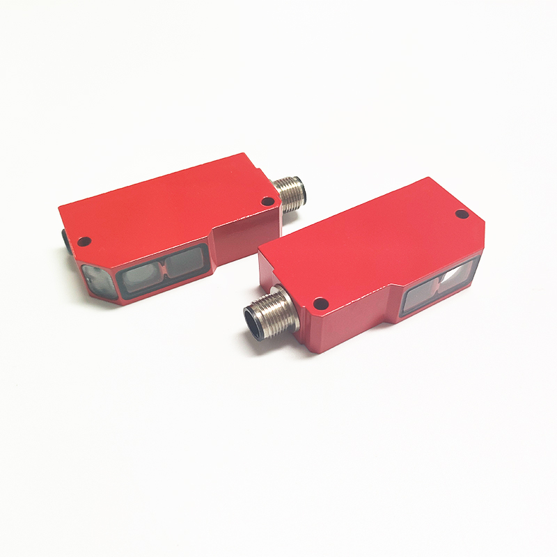 In Stock ! Leuze Polarized retro-reflective photoelectric sensor IPRK 95/44 L.21