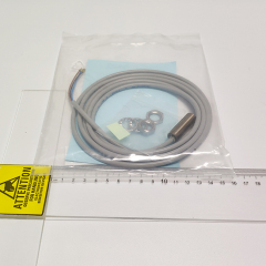 CONTRINEX Inductive proximity switch DW-AD-621-M12-120