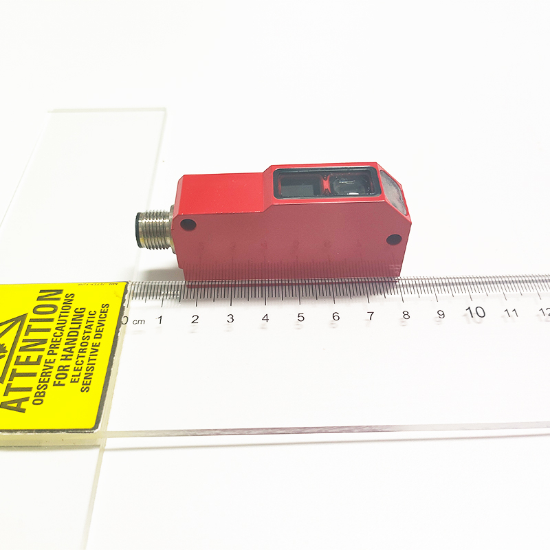 In Stock ! Leuze Polarized retro-reflective photoelectric sensor IPRK 95/44 L.21