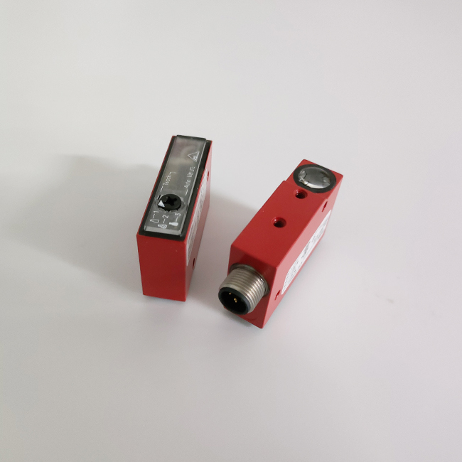 LEUZE Retro-reflective photoelectric sensors IPRK 18/A L.46