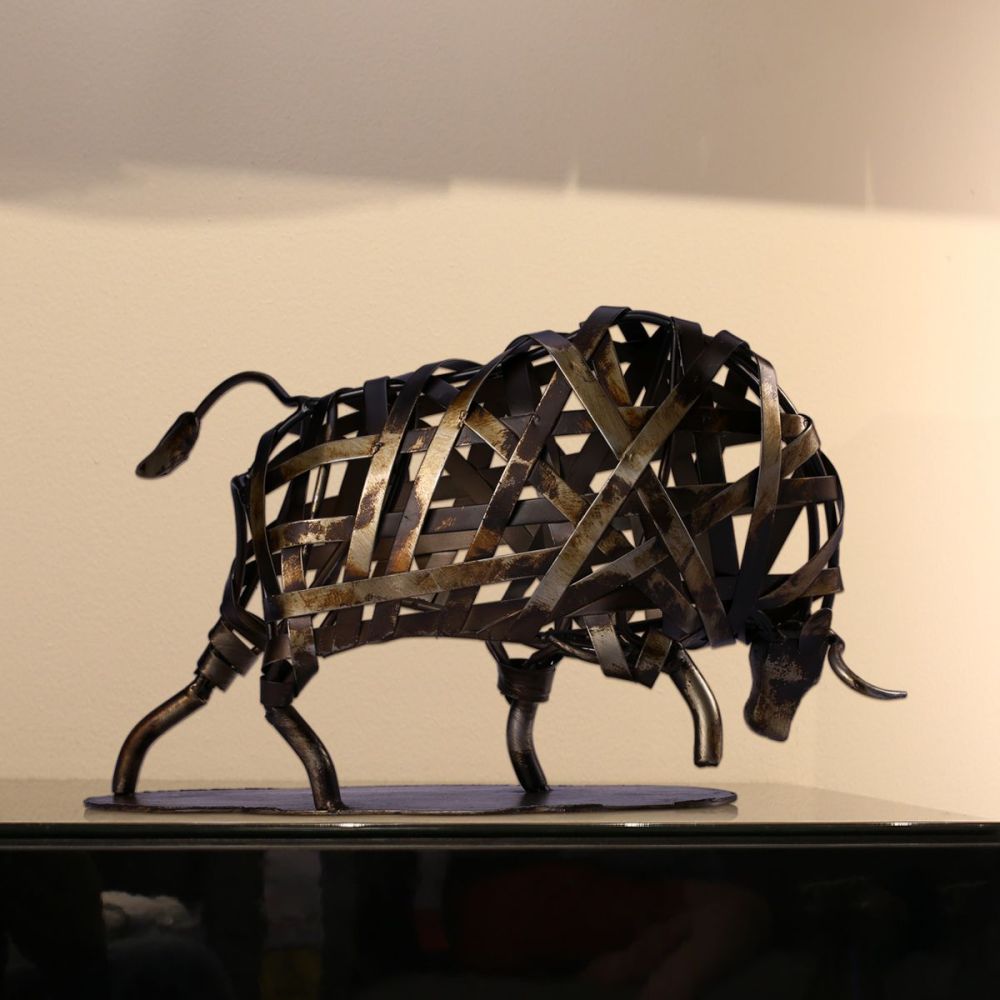 Metal Sculpture Iron Braided Cattle Home Furnishing Articles Handmade Crafts