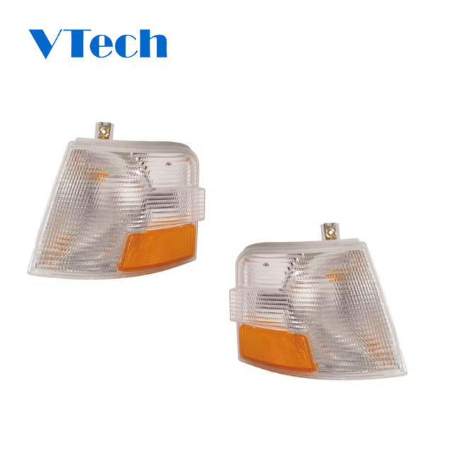 Volvo VNL/VNM Turn Signal Lamps 20571061 20571062