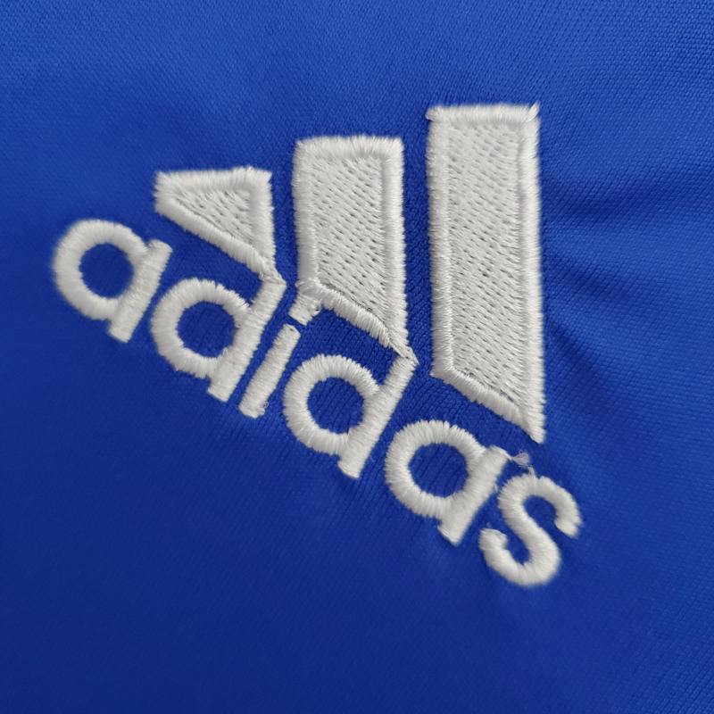 Retro University de Chile home 2011