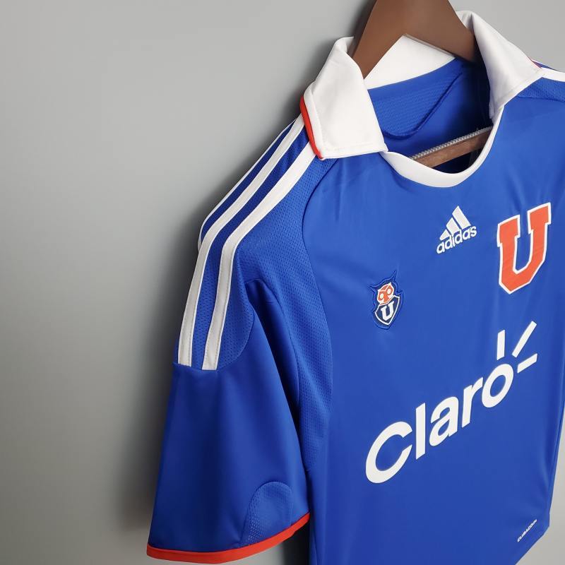 Retro University de Chile home 2011