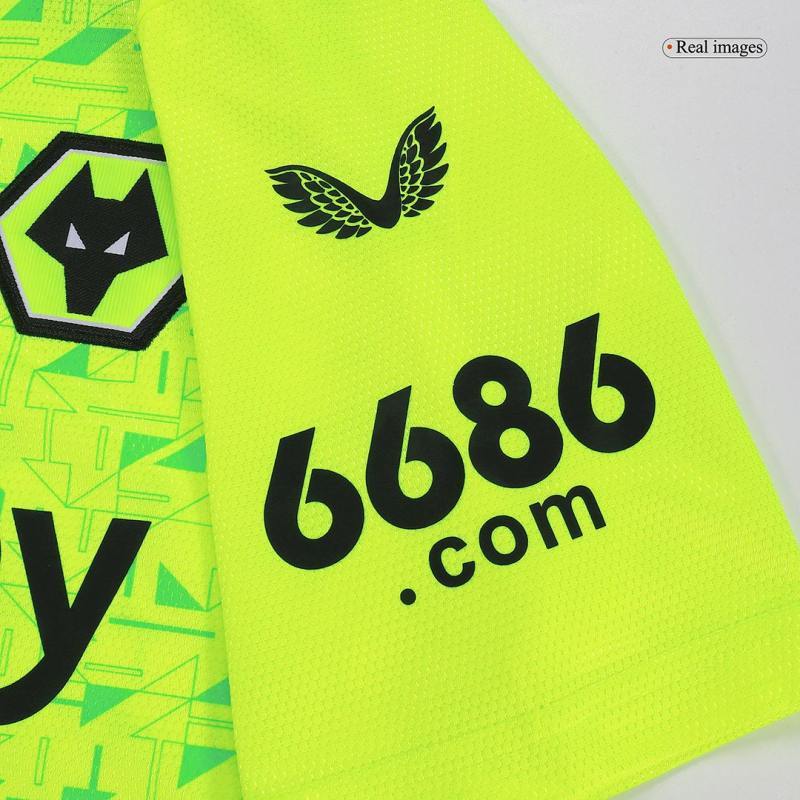 Wolves Jersey Goalkeeper 2023/24