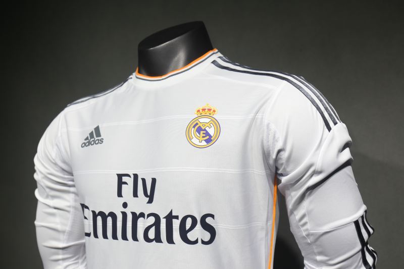 Retro Real Madrid Home Long Sleeve Player Edition 2013/14