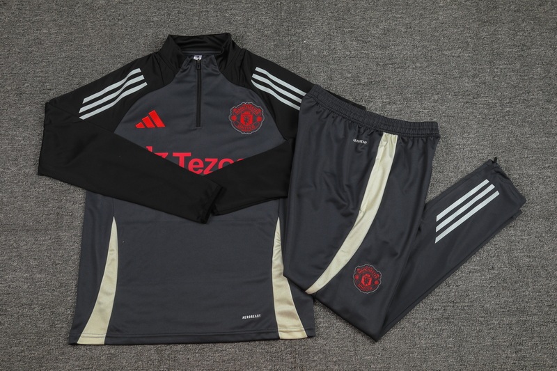 2024/2025 Manchester United Half-Pull Training Wear Black Football Shirt Kids Size