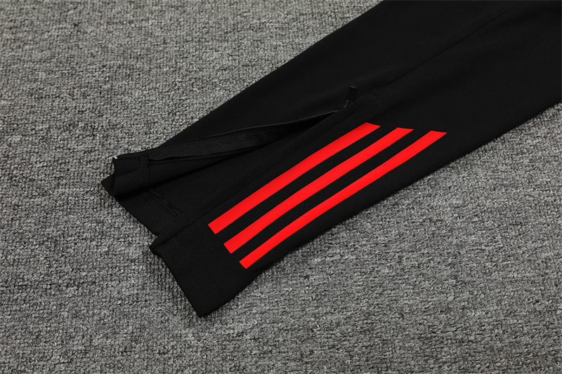 2024/2025 Manchester United Half-Pull Training Wear Red and black Football Shirt Kids Size