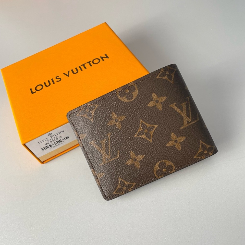 LOUIS VUITTON Multiple M60895