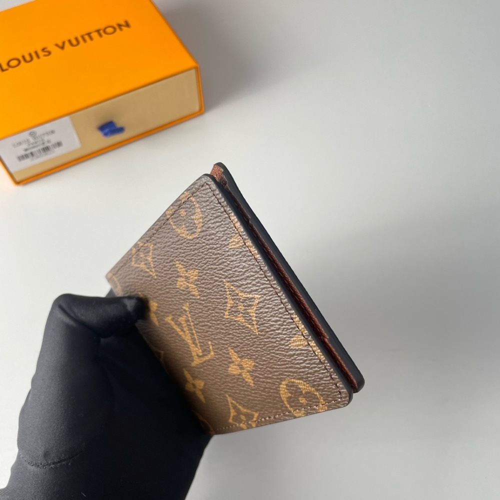 LOUIS VUITTON Multiple M60895
