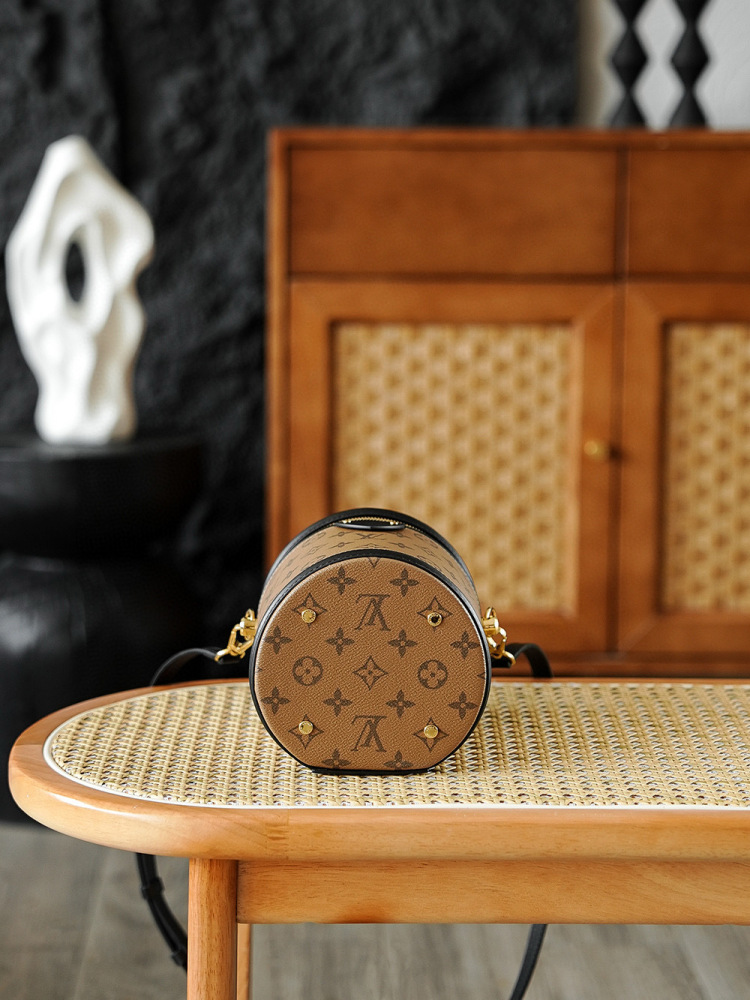 LOUIS VUITTON Cannes M43986