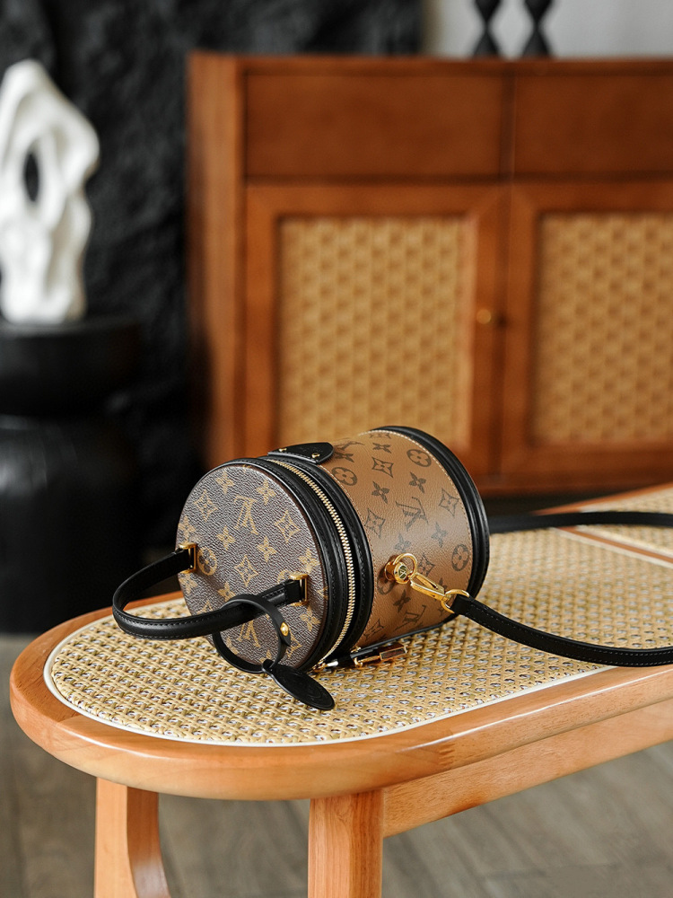 LOUIS VUITTON Cannes M43986