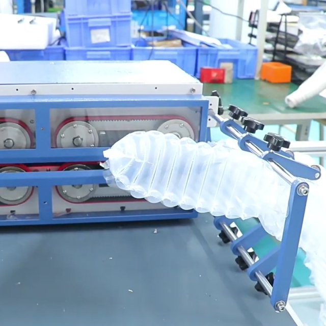 cutting machine for air column bags