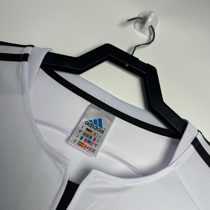 Retro Version 03-04 Real Madrid Home White Thailand Soccer Jersey AAA-811