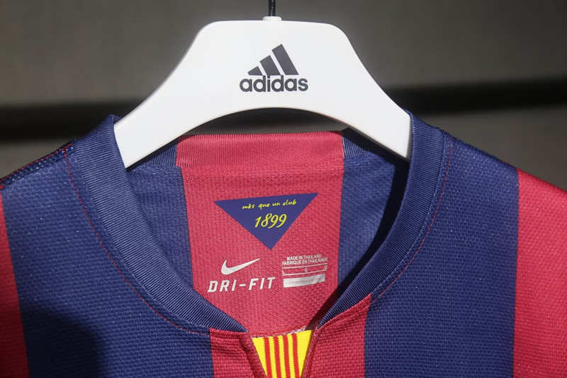 Player Version 14-15 Retro Version Barcelona Home Red&Blue Thailand Soccer Jersey AAA-4563