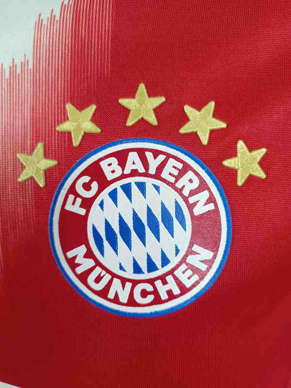 Player Version 2025-2026 Bayern München Red Soccer Jersey AAA-0871