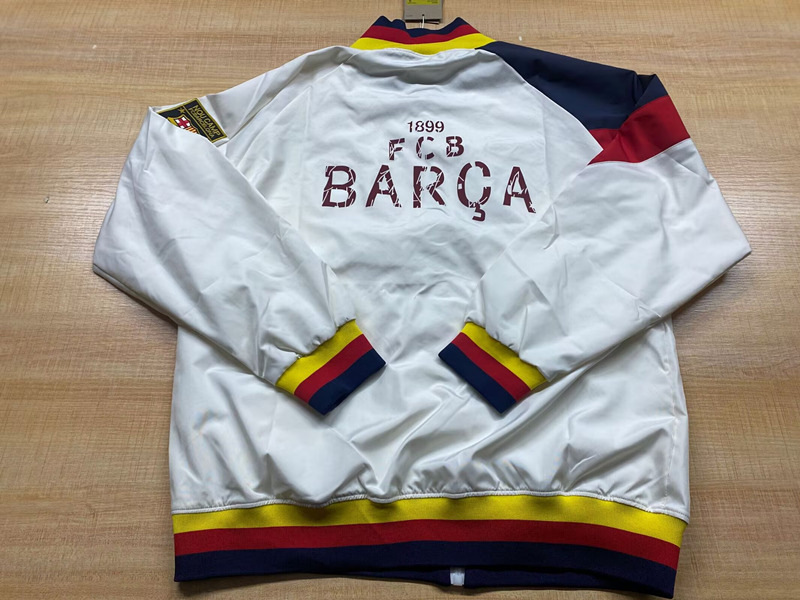Retro Version Barcelona White Thailand Trench Coats-6895