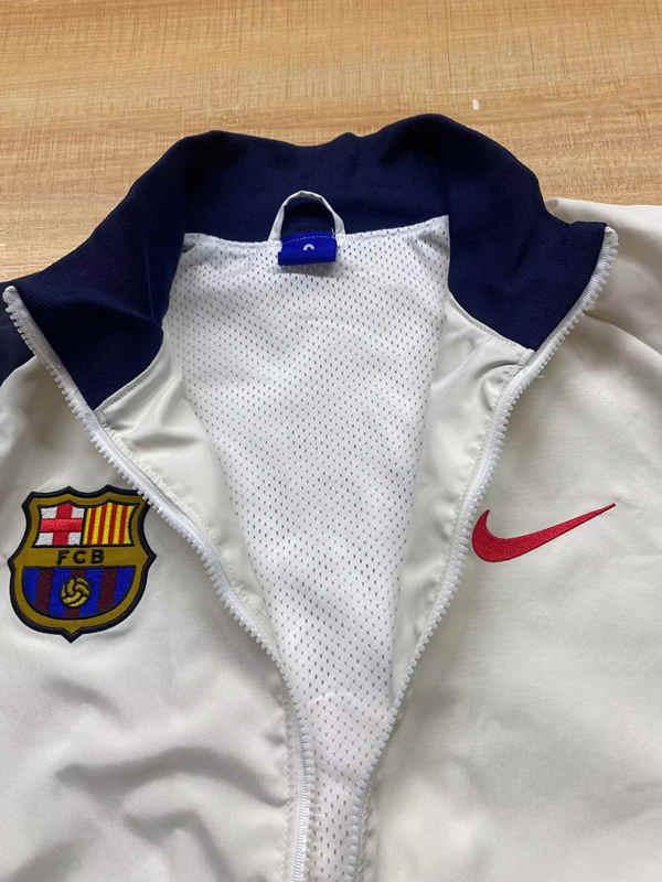 Retro Version Barcelona White Thailand Trench Coats-6895