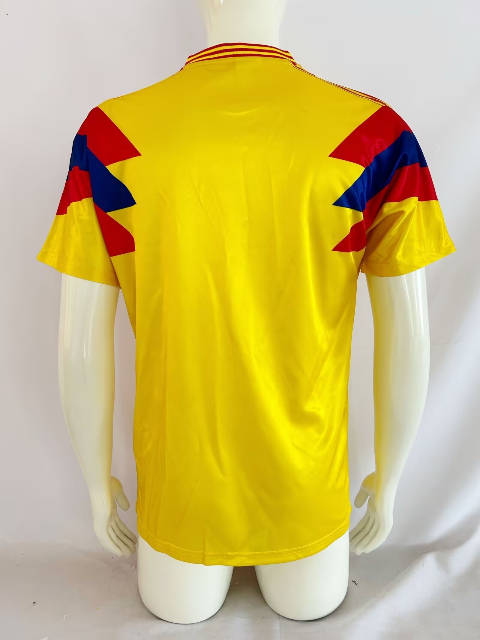 Retro Version 1990 Colombia Home Yellow Thailand Soccer Jersey AAA-503