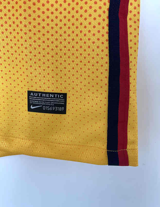 Retro Version 12-13 Barcelona Away Grange Thailand Soccer Jersey AAA-811