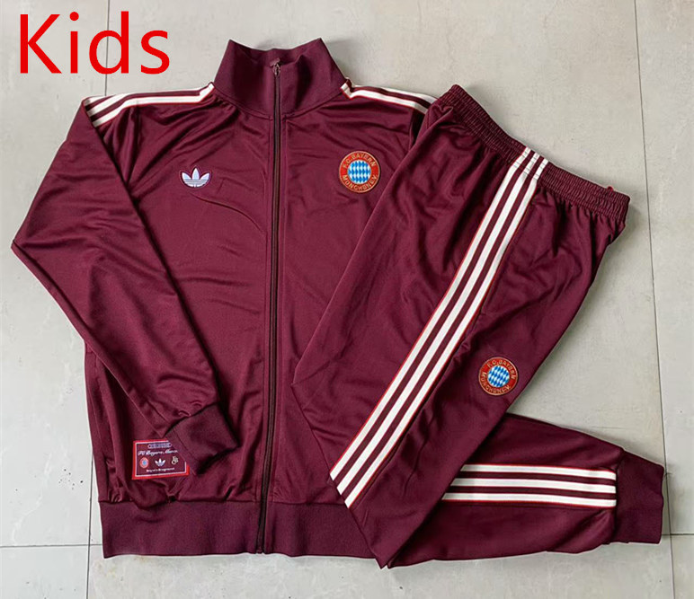 2025-26 Retro version Bayern München Red Kids/Youth Soccer Jacket Uniform-815