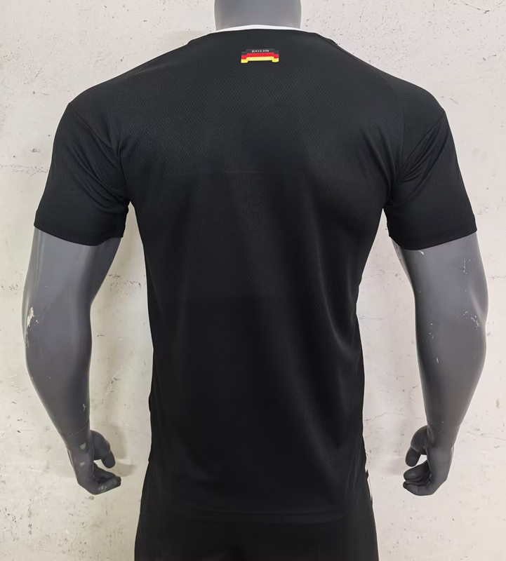 2024-2025 Bayern München Black Training Soccer Jersey AAA-416