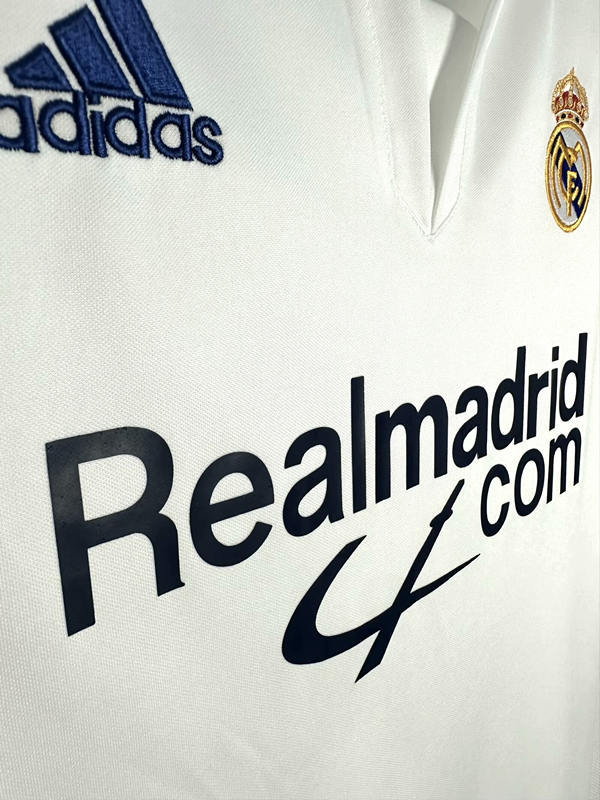 Retro Version 01-02 Real Madrid Home White Thailand Soccer Jersey AAA-811