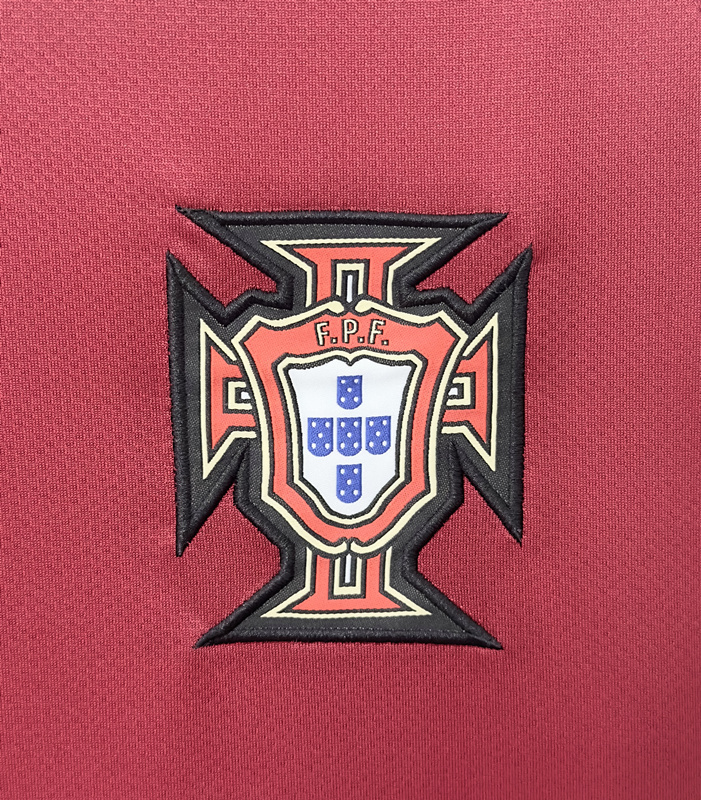 Retro Version 2006 Portugal Home Red Thailand Soccer Jersey AAA-811