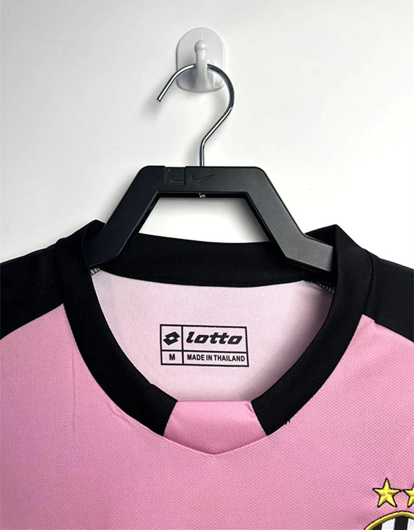 Retro Version 02-03 Juventus Pink&Black Thailand Soccer Jersey AAA-811