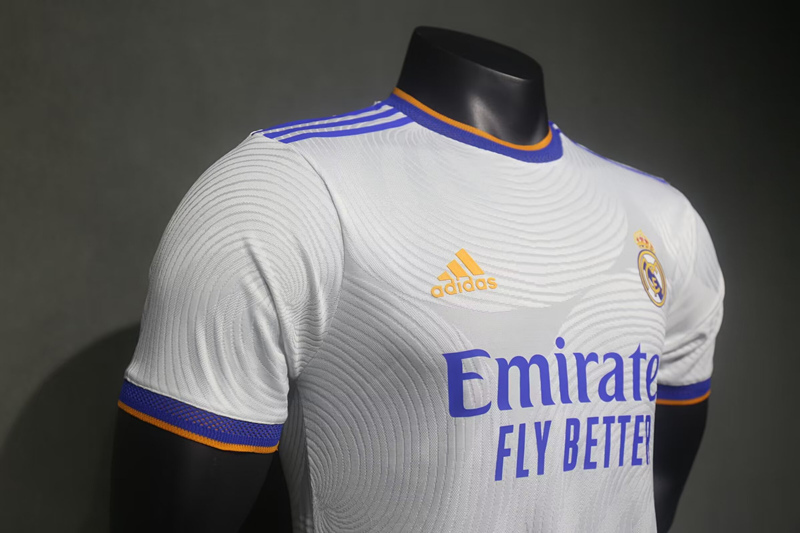 (S-3XL) Player Version 2021-2022 Retro Version Real Madrid Home White Thailand Soccer Jersey AAA-518