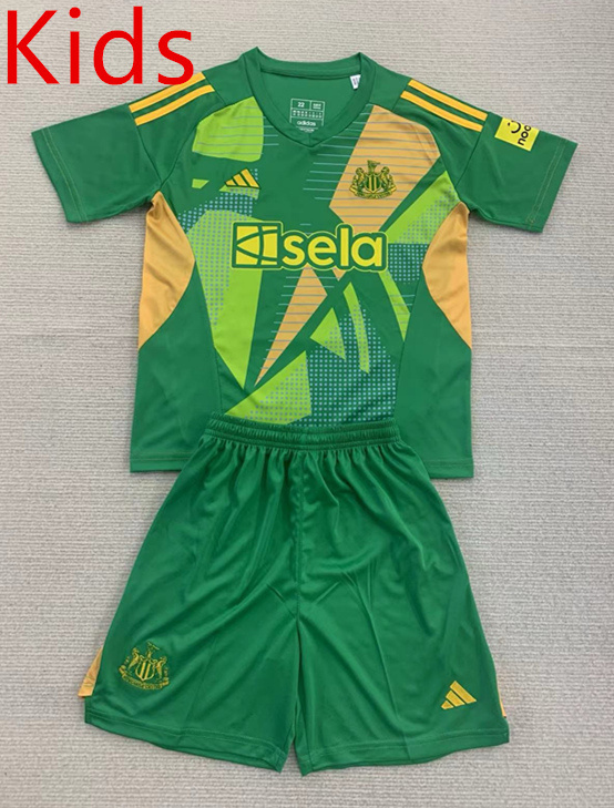 2024-2025 Newcastle United Goalkeeper Fruit Green Kid/Youth Soccer Uniform-AY