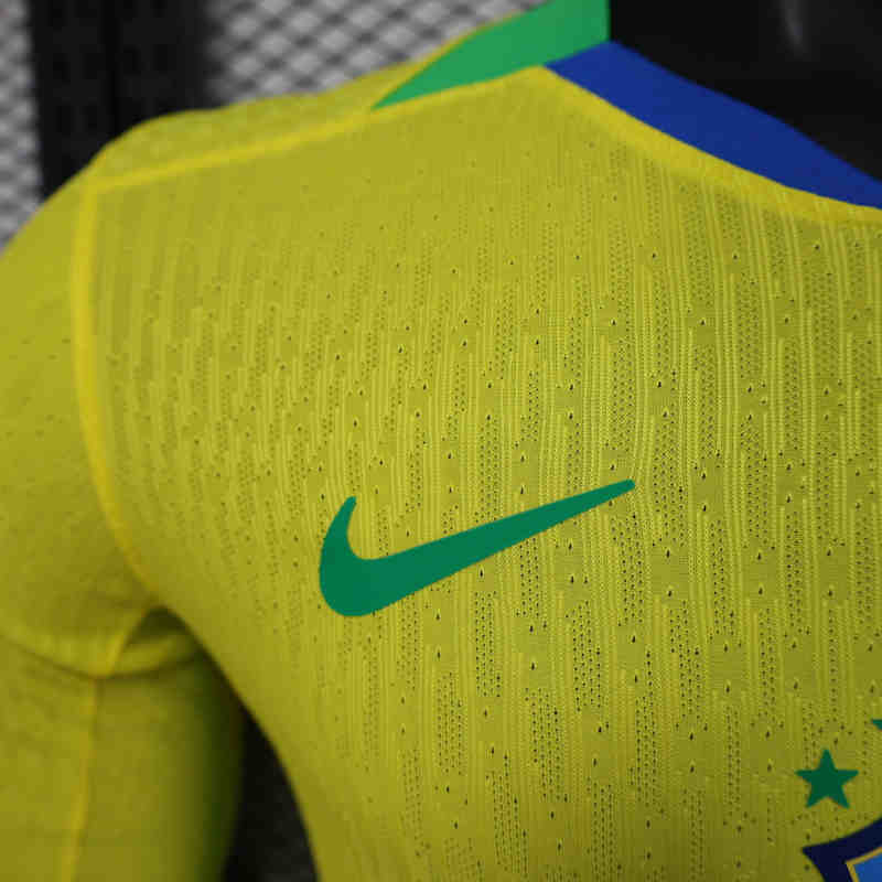 Player Version 2025-26 Brazil Home Yellow LS Thailand Soccer Jersey AAA-888