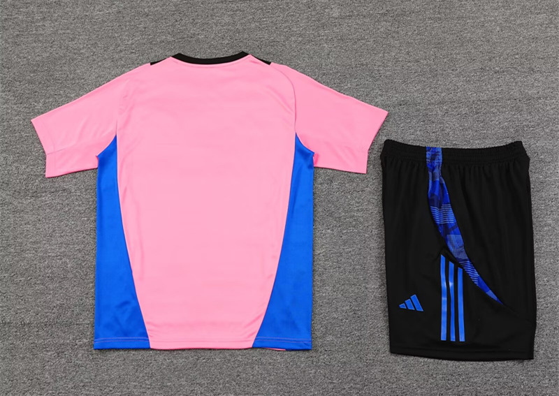 2024-2025 Manchester United Pink Thailand Soccer Uniform-418