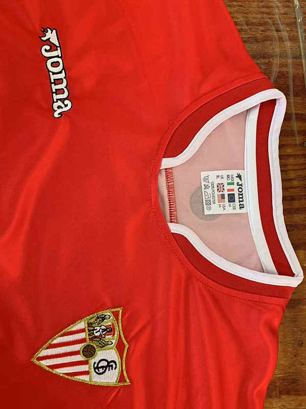 Retro Version 2003-2004 Serbia Away Red Thailand Soccer Jersey AAA-811