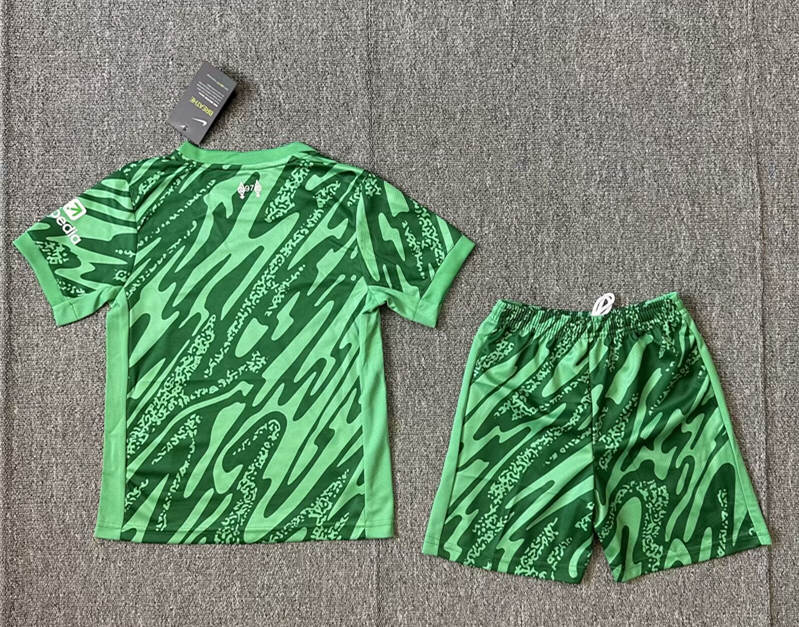2024-2025 Liverpool Goalkeeper Green Kids/Youth Soccer Uniform-3162