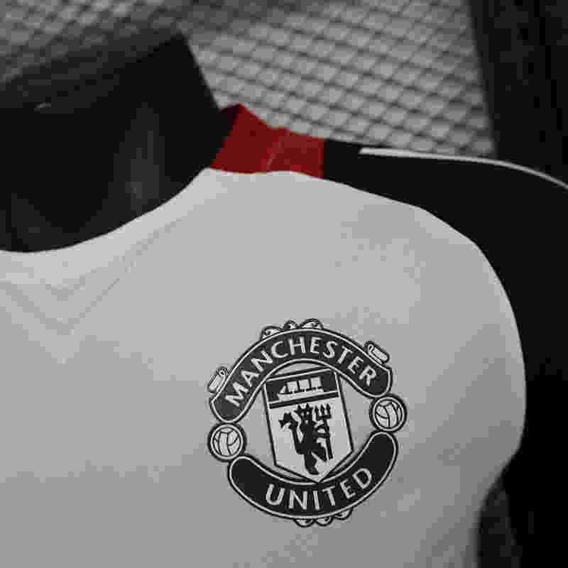 Player Version 2025-2026 Manchester United White Thailand Training Jersey AAA-888