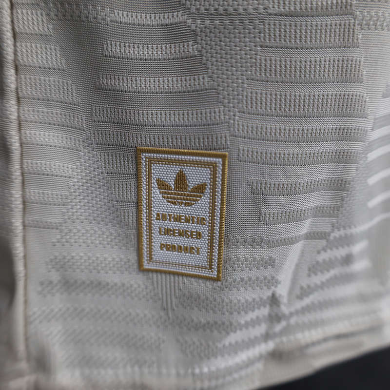 Player Version 2024-2025 Bayern München 2nd Away White Thailand Soccer Jersey AAA-888