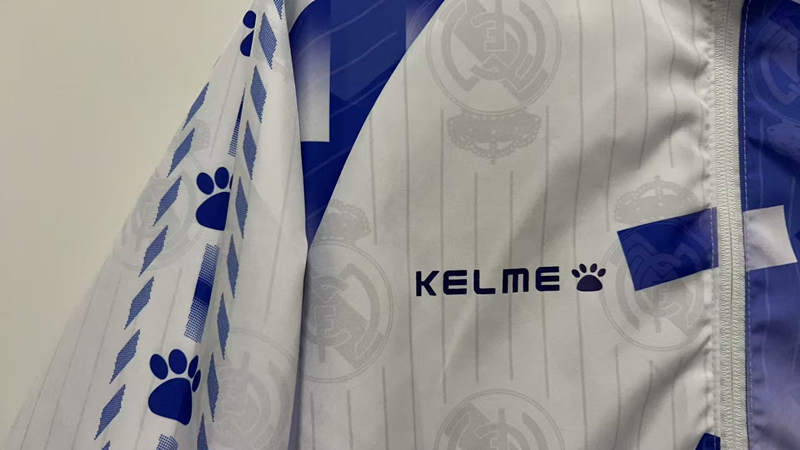 Retro Version 96-97 Real Madrid Purple&White ouble-Sided Wear Thailand Trench Coats-0255