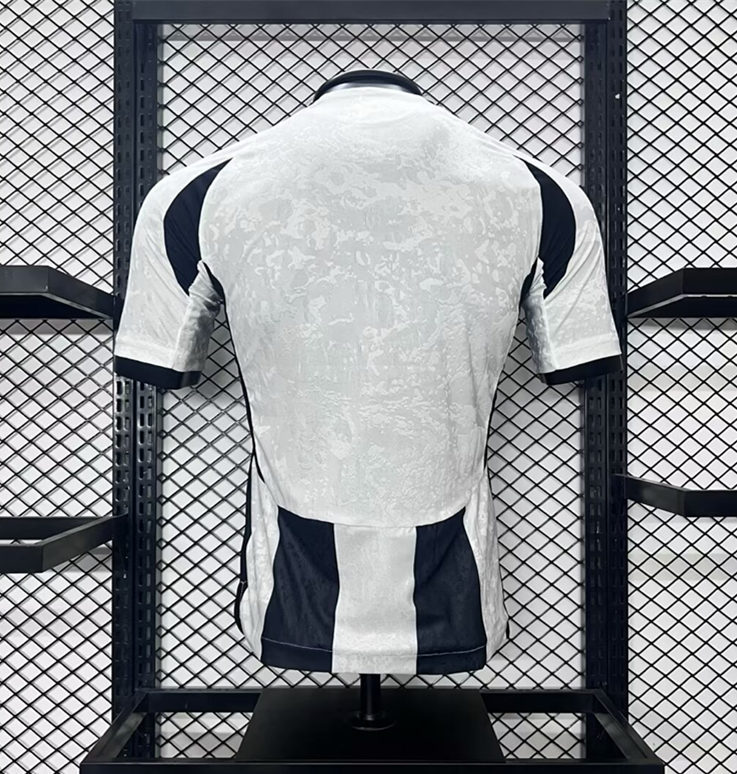 Player Version 2024-2025 Juventus Home Black&White Thailand Soccer Jersey AAA-5892